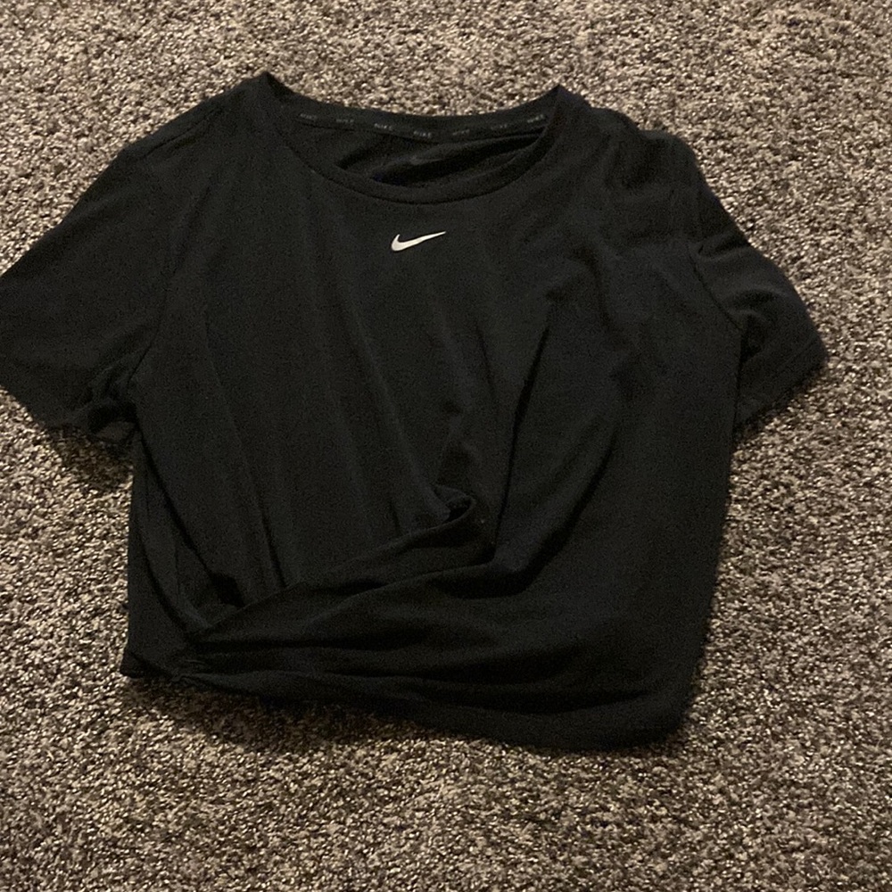 Nike Crop tie front athletic tee
